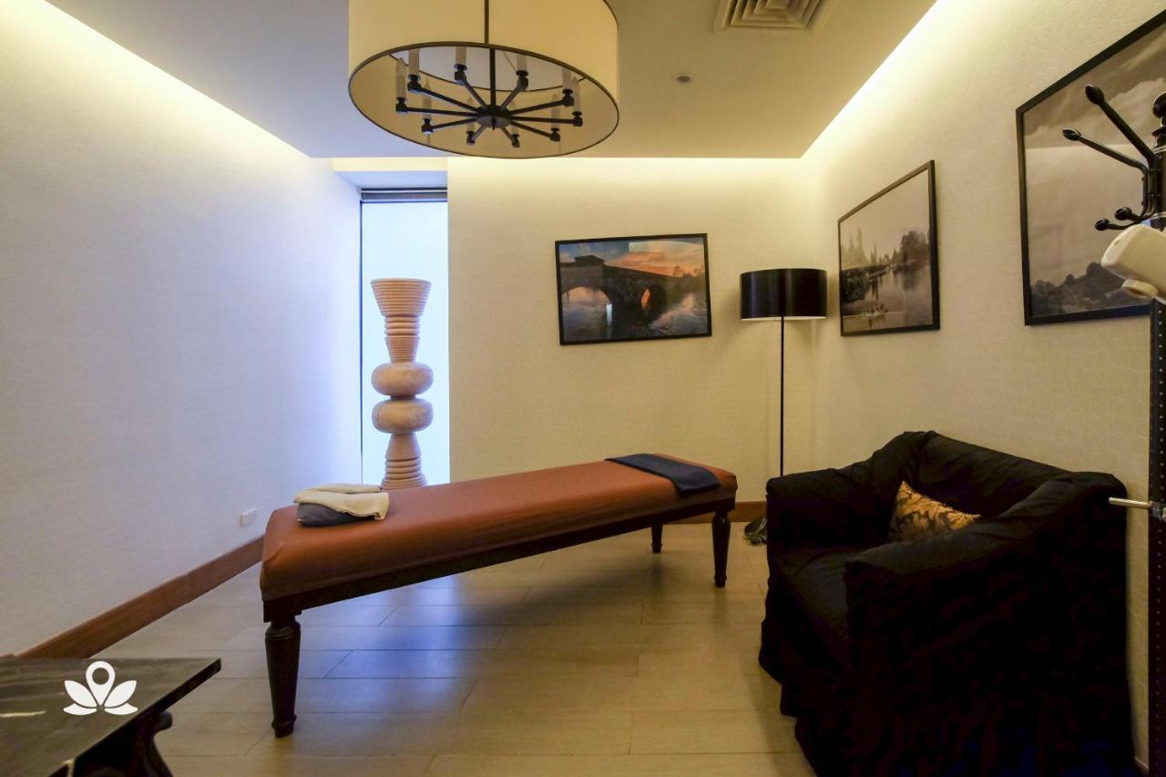 Zen Home Knightsbridge Residences Makati Makati City Exterior photo