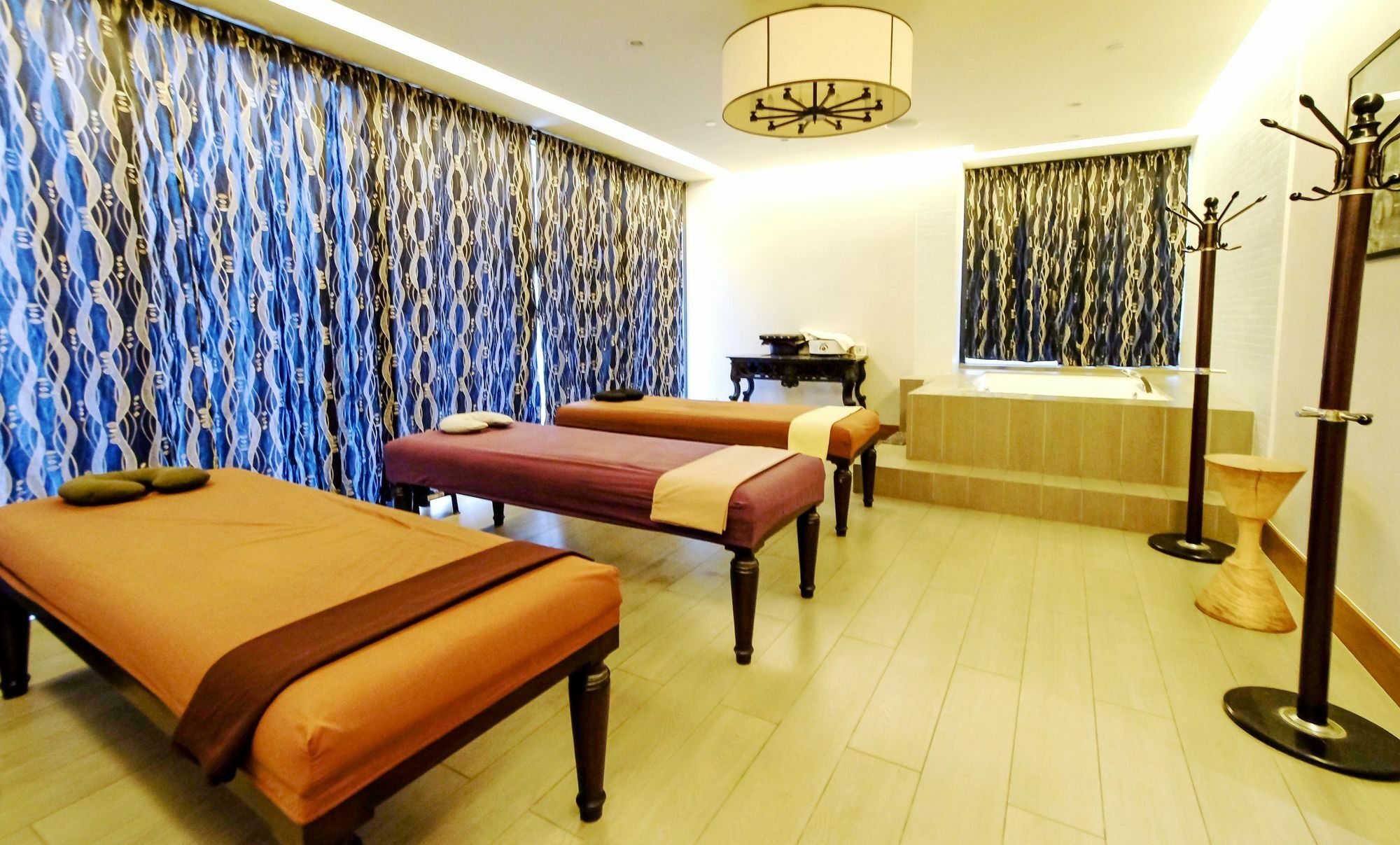Zen Home Knightsbridge Residences Makati Makati City Exterior photo